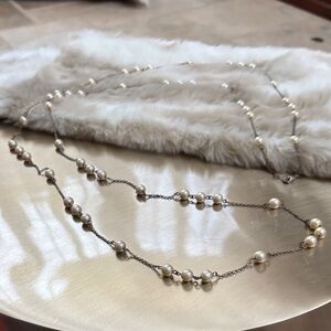 Elegant Faux Pearl Necklace